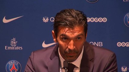 PSG - Les premiers mots en français de Buffon