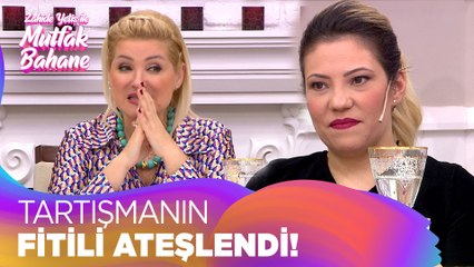 Berna ve Murat'ın yemeklerine eleştiri yağmuru! - Zahide Yetiş ile Mutfak Bahane 5 Ocak 2022