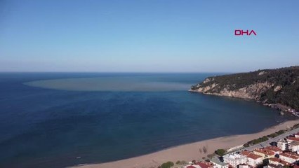 ERİYEN KAR SULARI KARADENİZ'İN RENGİNİ DEĞİŞTİRDİ