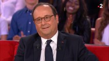 Vivement dimanche : les petites blagues de François Hollande sur Emmanuel Macron