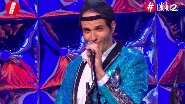 Fabien le choriste de N'oubliez pas les paroles dérape et donne les paroles à une candidate