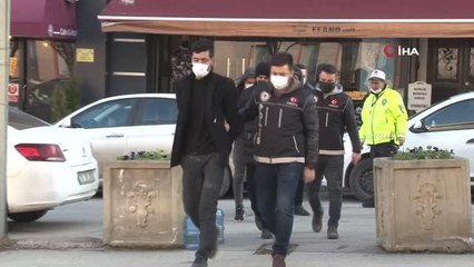 Eskişehir'de boya kovası içerisinde uyuşturucu madde yakalandı