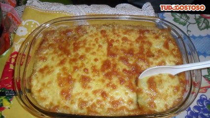Escondidinho de mandioca com calabresa