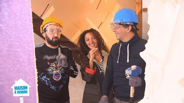 Quand Cyril Hanouna et Stephane Plaza s'arment d'une massue... C'est le drame dans Maison à vendre !