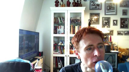 Wiwi égratigne "why"