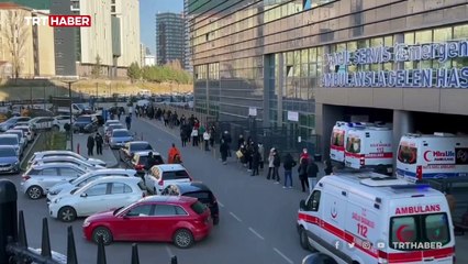 İstanbul'daki hastanelerde aşı ve test kuyruğu