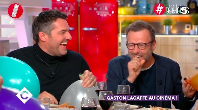 Fou rire dans C à vous après l''interview délirante à hélium de PEF et Arnaud Ducret par Anne-Élisabeth Lemoine