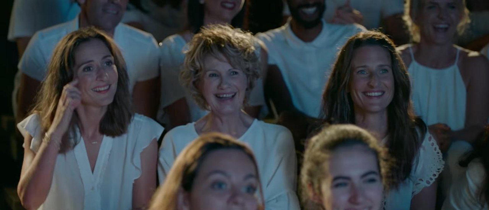 Larguées : Camille Cottin et Camille Chamoux embarquent Miou-Miou en vacances (Bande-annonce)