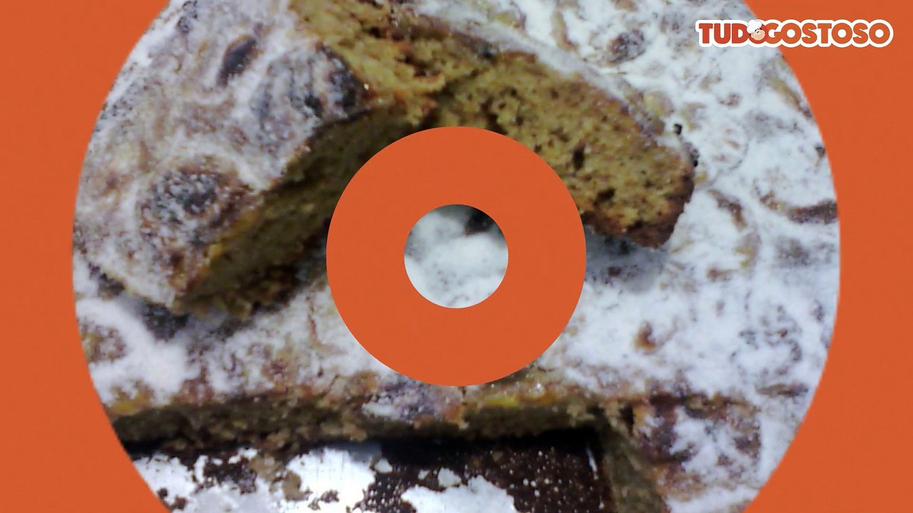 Bolo de banana com casca