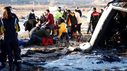 Kayseri'de öğrencileri taşıyan midibüs devrildi: 1 kişi öldü, 20 yaralı var