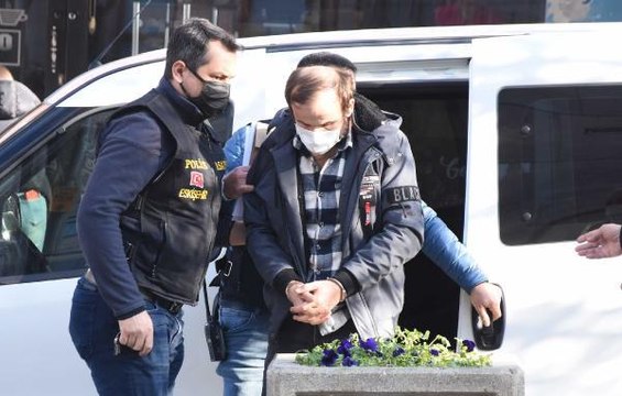 EŞİNİ BIÇAKLAYAN KOCA TUTUKLANDI, 'EVDE HALÜSİNASYON GÖRDÜM' DEDİ