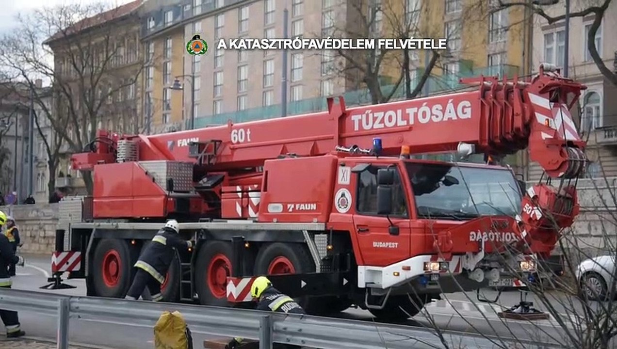 Motorradbergung in der Donau!