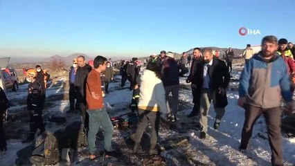 Üniversite öğrencilerini taşıyan midibüs devrildi: 1 ölü, 21 yaralı