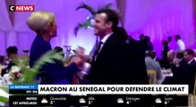 Amoureux, Brigitte et Emmanuel Macron dansent à Dakar