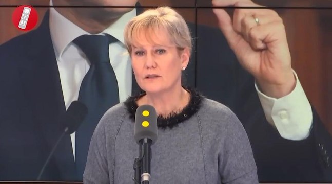 Nadine Morano critique vivement François Hollande et son style vestimentaire