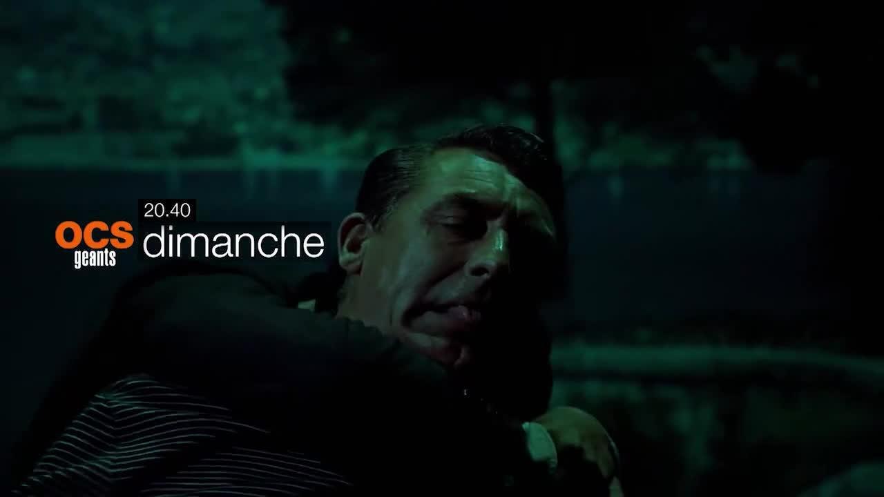 La main au collet