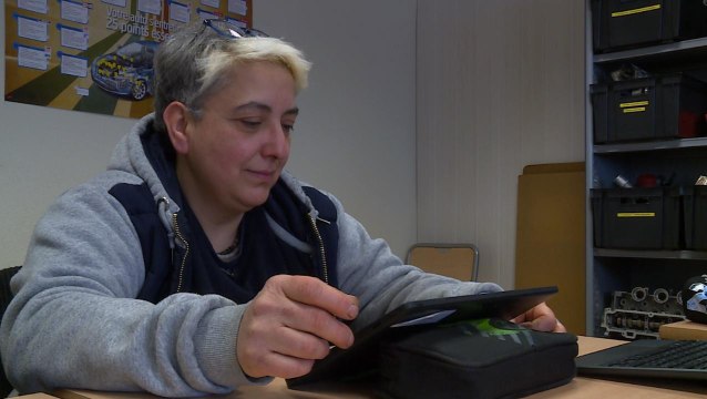 Reportages Découverte (TF1) : cette coiffeuse souhaite devenir... mécanicienne !