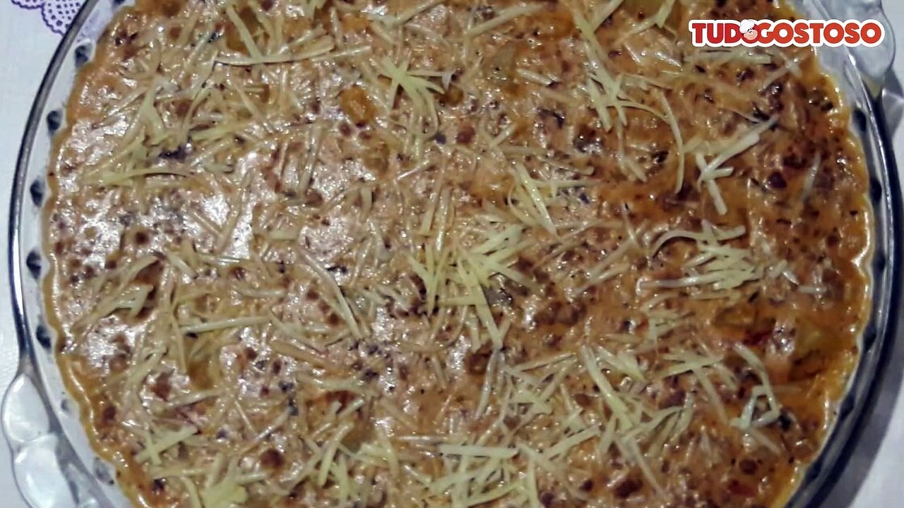 Carne moída com batata e creme de leite