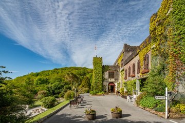 You Can Spend the Night in an Irish Castle for Free — Here's How