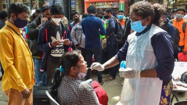 Shatak: Delhi reports 10,665 new Covid cases 24 hours