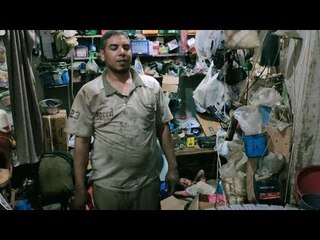 ميكانيكي كفيف بالمنوفية: بصلح العربيات وعارف كل مسمار فيها