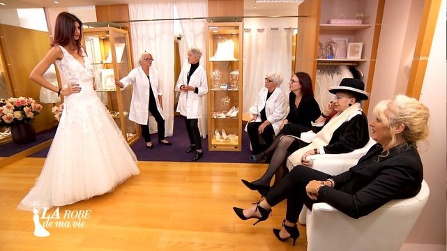 La robe de ma vie : Geneviève de Fontenay très cash lors des essayages de Sophie Vouzelaud