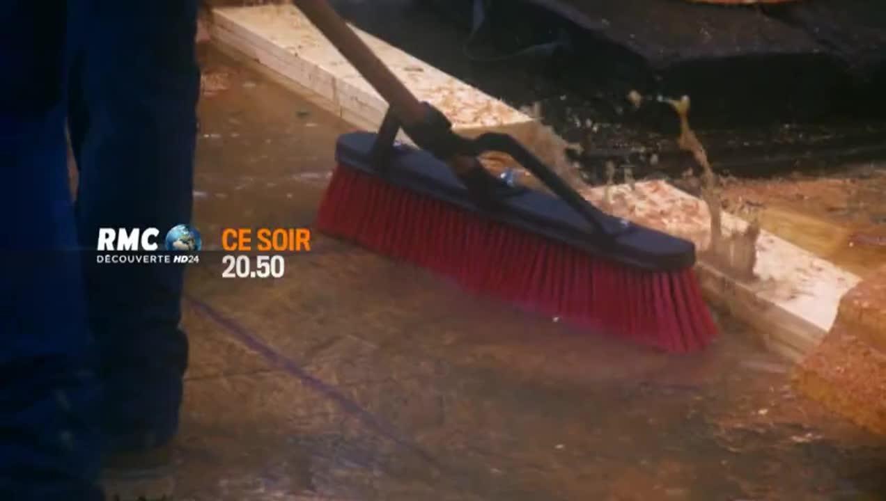 Les constructeurs de l'extrême