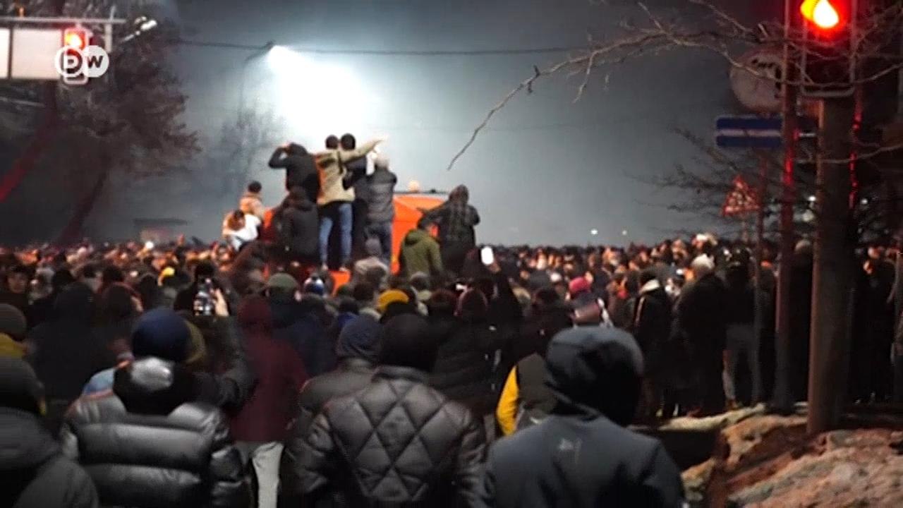 Протесты в Казахстане из-за прыжка цен на сжиже...