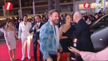 Découvrez les compagnes d'Amir et David Guetta sur le tapis rouge des NMA