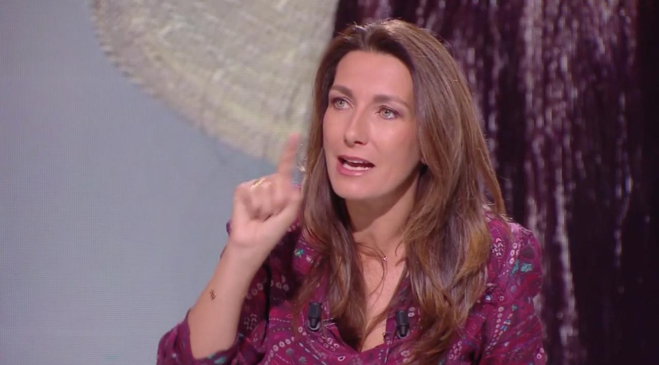 Harcèlement et abus sexuels : Anne-Claire Coudray réagit dans Le Tube suite à la tribune d'Isabelle Adjani
