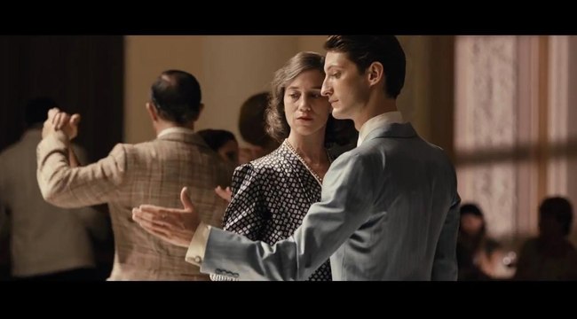 La Promesse de l'Aube : premier teaser avec Pierre Niney sous les traits de Romain Gary