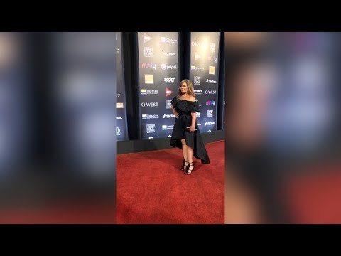 ليلى علوي وميس حمدان على ريد كاربت فيلم ميكا بمهرجان الجونة