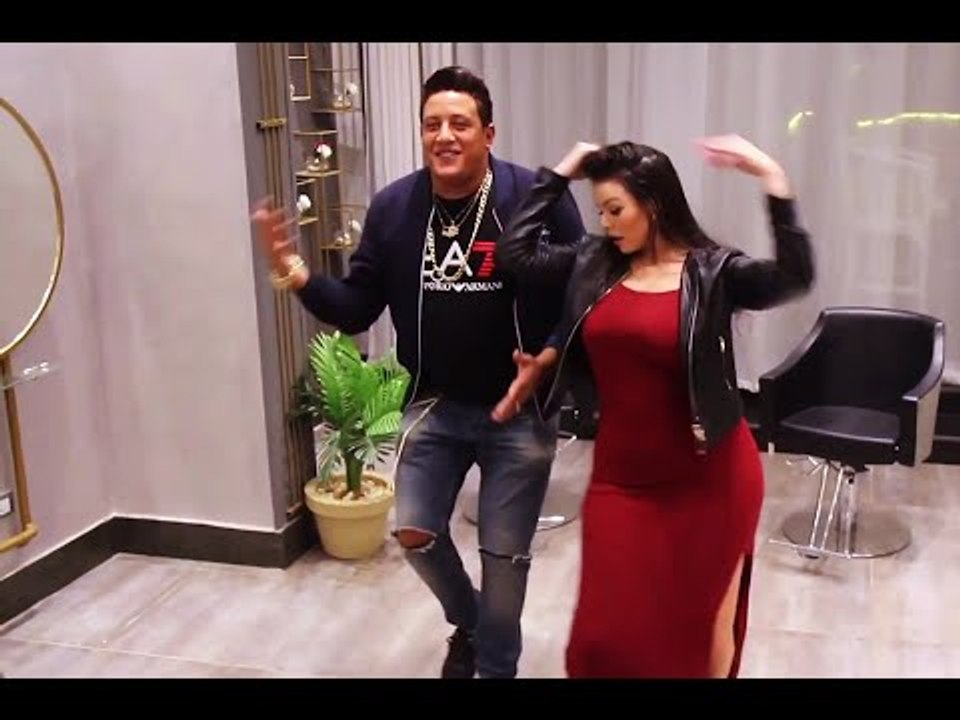وصلة رقص للورديانا حذفها عمر كمال وبيكا من كليب انتي معلمة