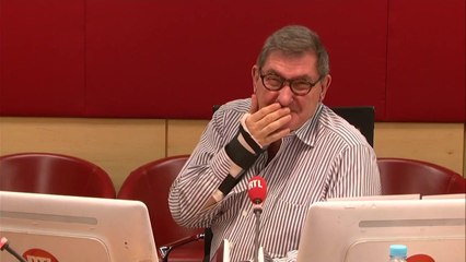 Découvrez l'énorme et interminable fou rire d'Yves Calvi sur RTL