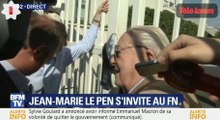 Jean-Marie Le Pen empêché par une chaîne d'entrer dans le local politique du FN