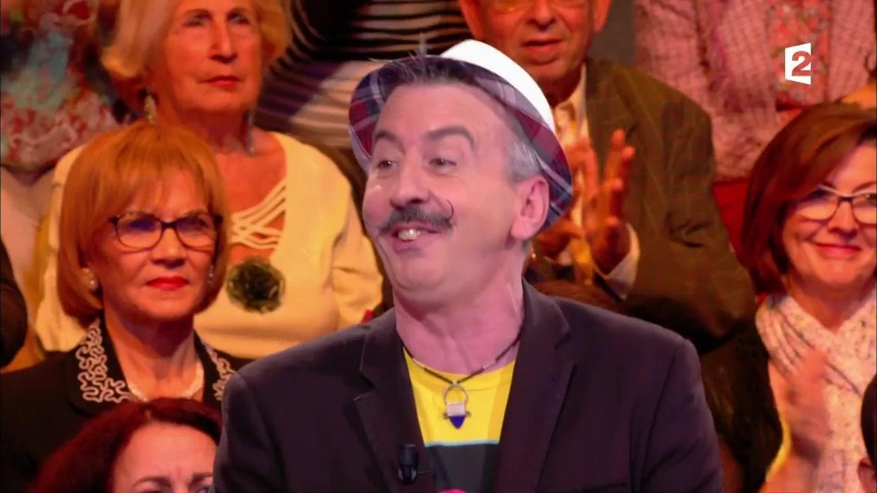 La chanson gênante sur Nicolas Sarkozy d'un candidat de Tout le monde veut prendre sa place