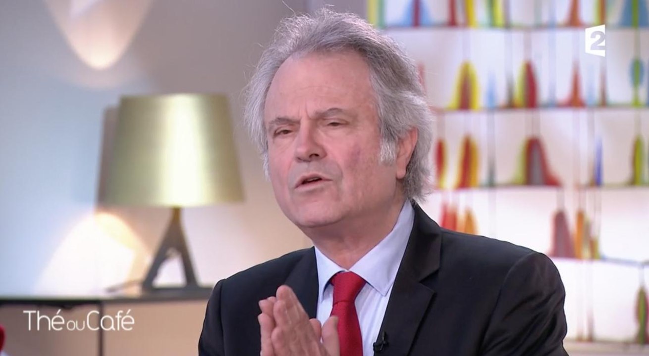 Ex-enfant battu, Franz-Olivier Giesbert parle de la violence de son père dans Thé ou café