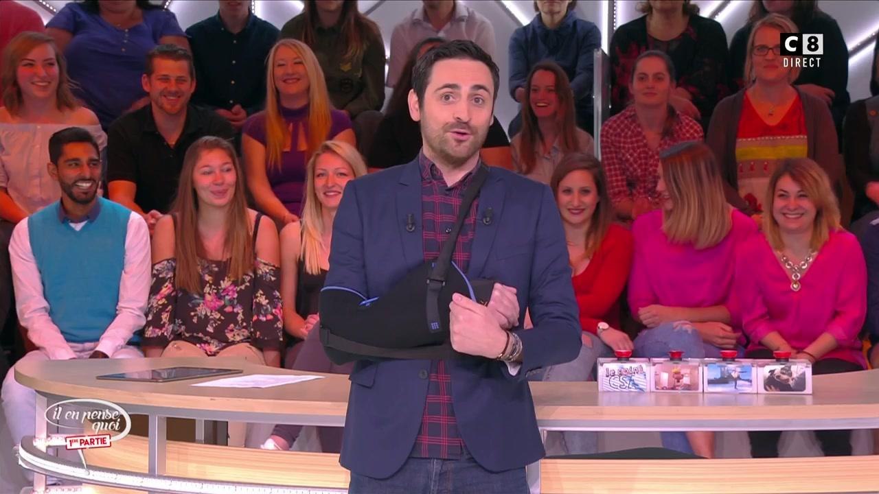 Il en pense quoi Camille ? : après sa chute, Camille Combal présente son show le bras droit en attelle