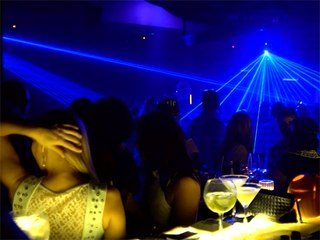 Zone Interdite : soirées déjantées pour milliardaires à Dubaï