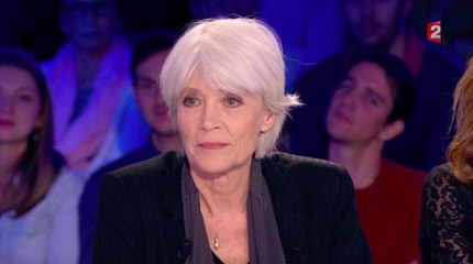 Vanessa Burggraf trouve le livre de Françoise Hardy " glauquissime"