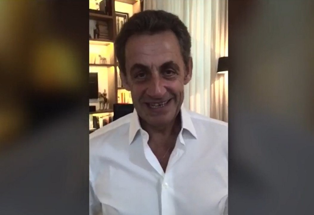 Nicolas Sarkozy souhaite un Joyeux Anniversaire à Cyril Hanouna
