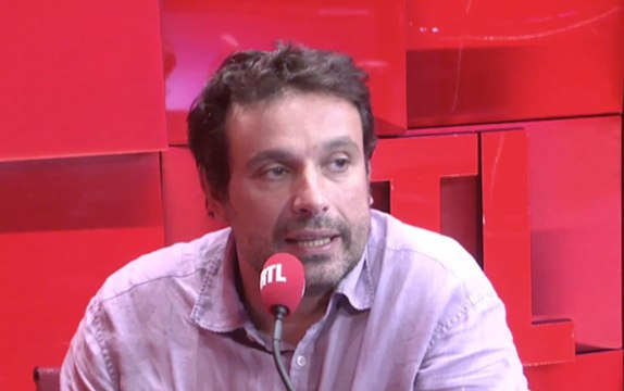 Il y a un acharnement sur Jean Dujardin ! Bruno Salomone défend son pote sur RTL
