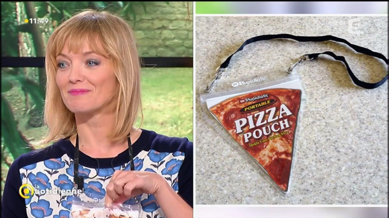 Maya Lauqué présente un objet absurde dans la Quotidienne : le porte-pizza