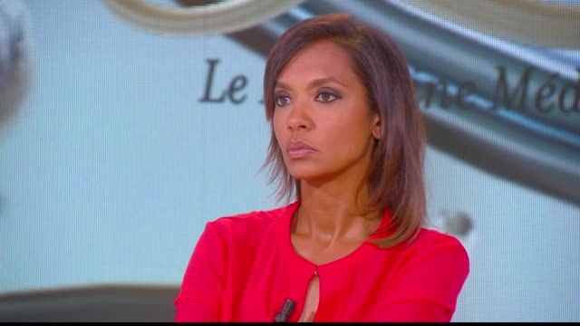 Le Tube : Karine Le Marchand tacle sévèrement les journalistes politiques qui l'ont critiquée