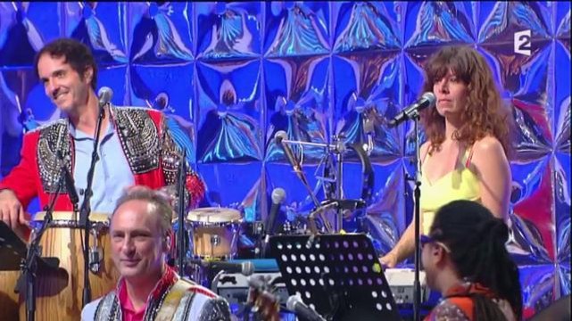 Quand les choristes de N'oubliez pas les paroles se chamaillent en pleine émission !