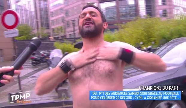 Touche pas à mon poste : torse nu, Cyril Hanouna prend une douche sous la pluie