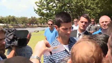 Australie : Novak Djokovic obtient un sursis à son expulsion
