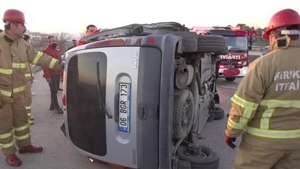 KIRIKKALE'DE OTOMOBİL İLE HAFİF TİCARİ ARAÇ ÇARPIŞTI: 6 YARALI