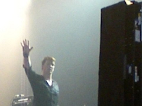 Queens of the Stone Age - End of concert (Paris 29/2/8)