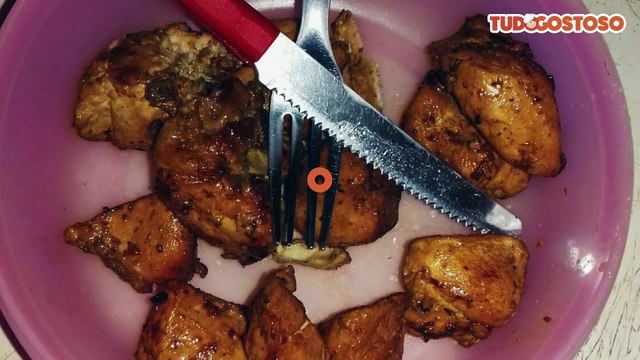 Frango frito, rápido, simples e gostoso